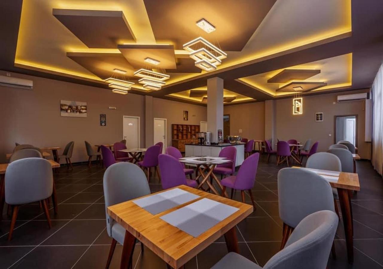 Hotel & Resort Bon Bon Suto Orizari Exterior foto